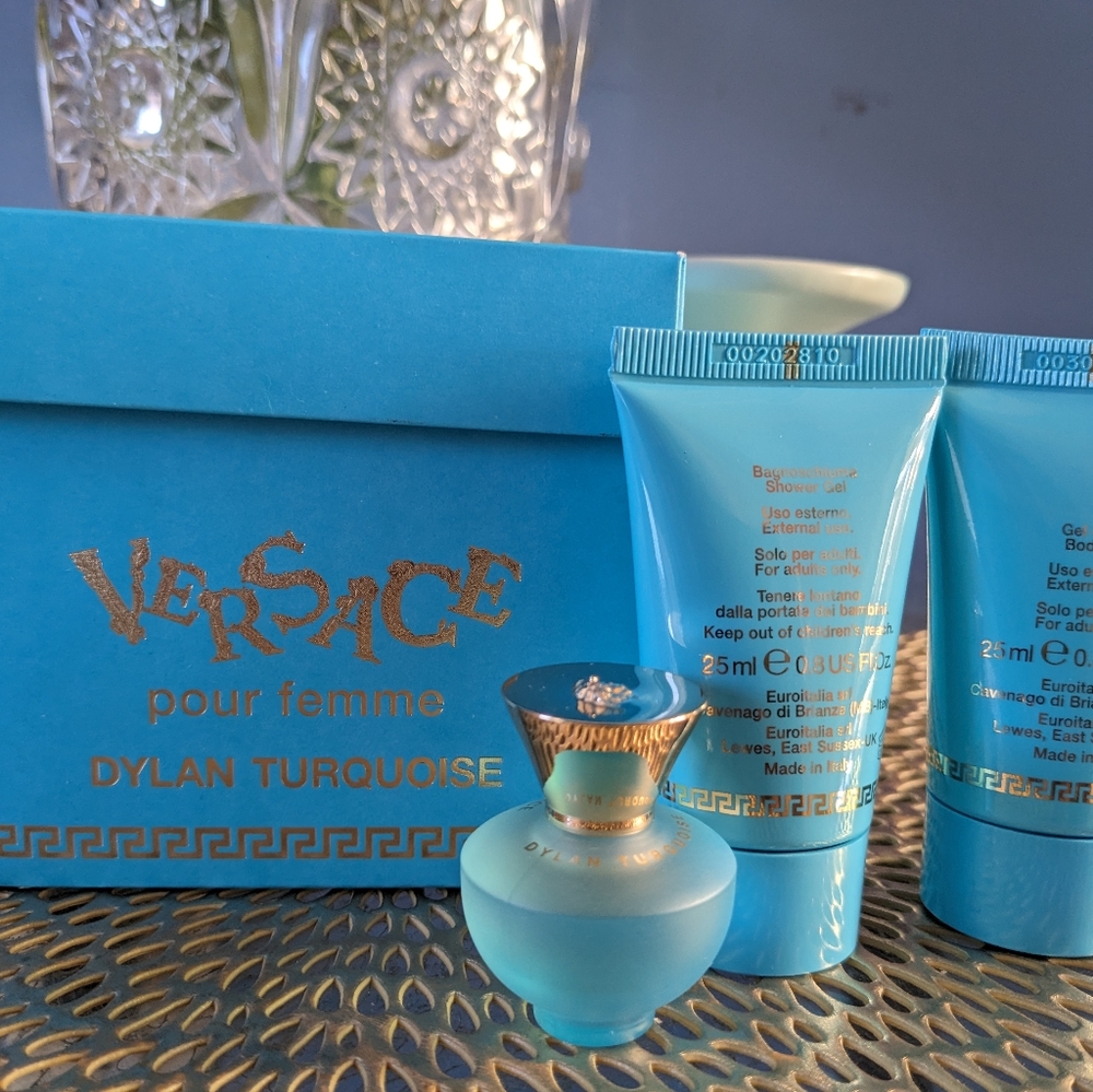 Versace Mini Gift Set - Picture 2 of 6